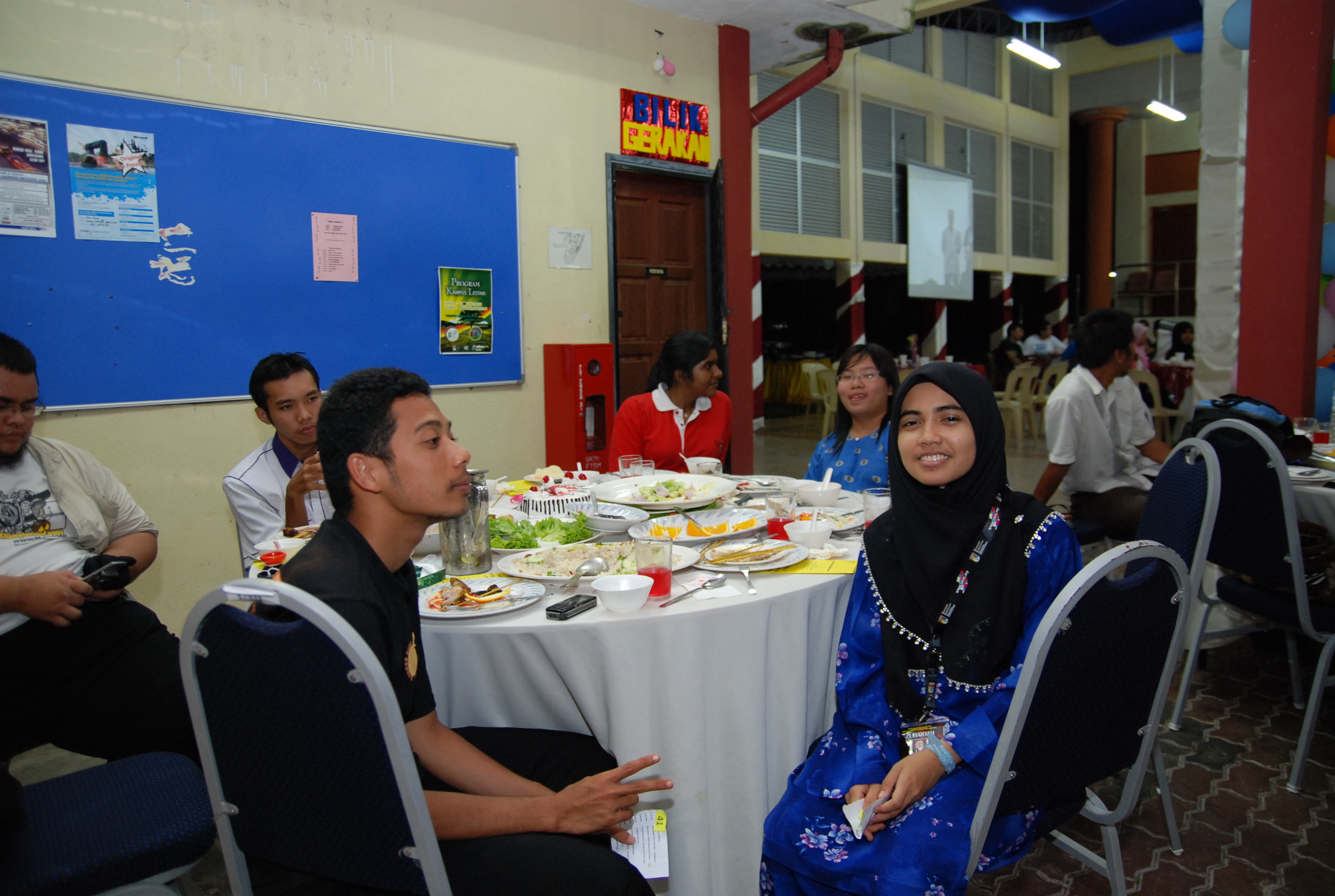 CyberNight09 129